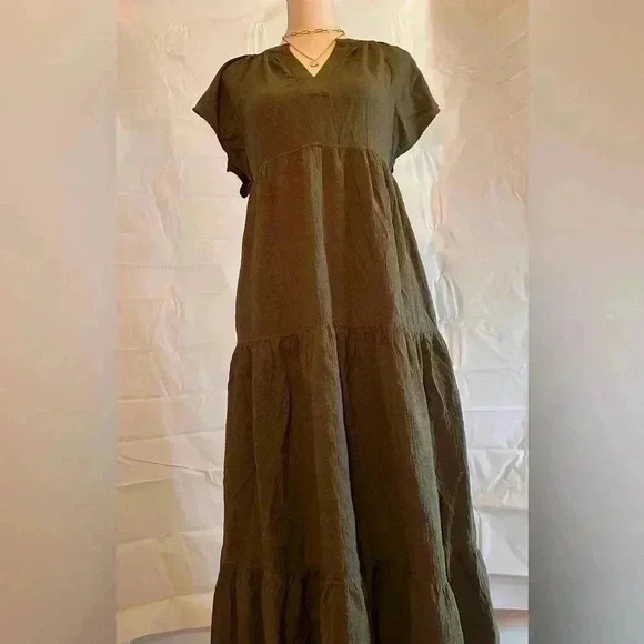 Calvin Klein Green Flutter Sleeve V-Neck Midi Sundress - Picture 3 of 7